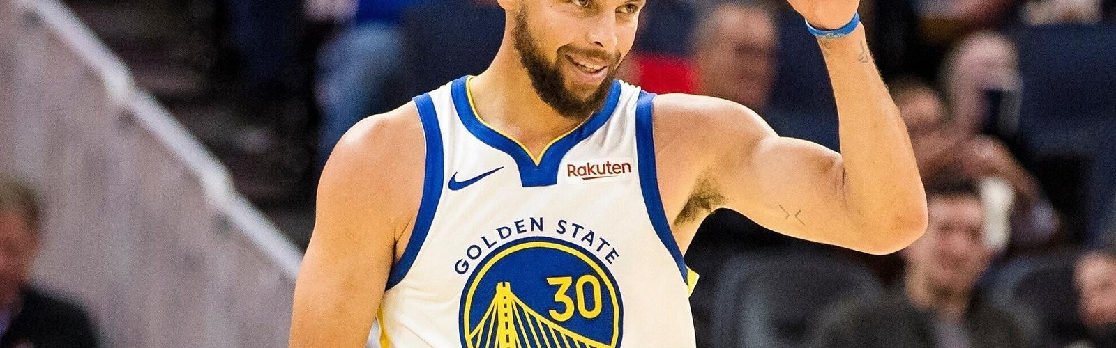 乐鱼体育登录入口-库里签约李宁10年！离开安德玛7个月后的里程碑合作